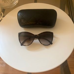 CHANEL Brown Havana CH 5281-q C.714/S5mm Leather Bow Gradient Lens Sunglasses